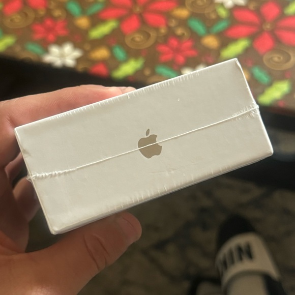 NEW Apple AirPods Pro 2nd Generation - Picture 8 of 11